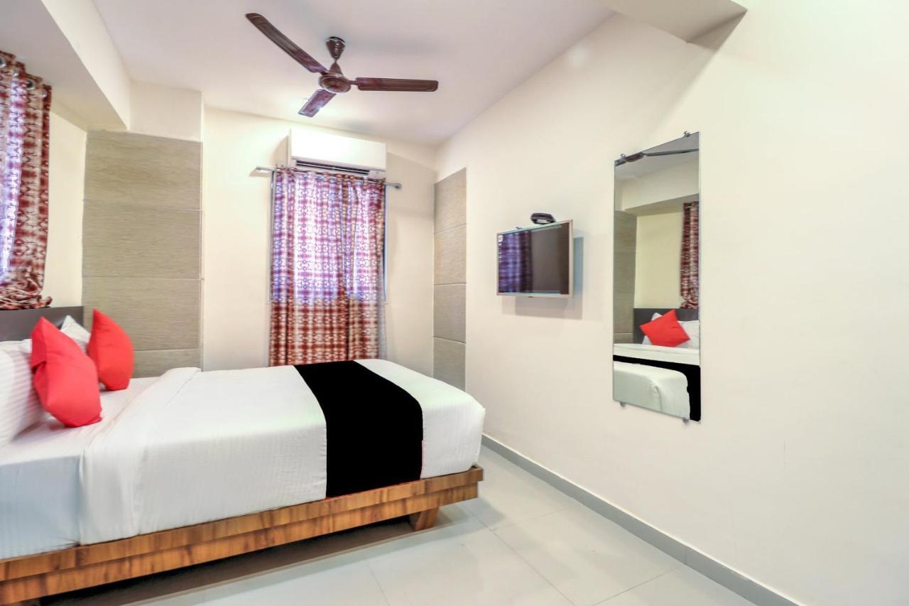 Hotel Crystal Inn Мумбаи Экстерьер фото