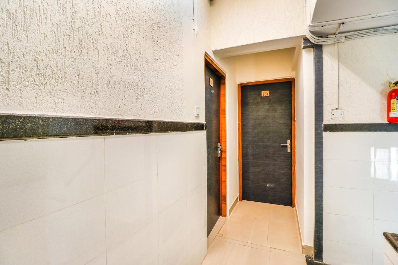Hotel Crystal Inn Мумбаи Экстерьер фото